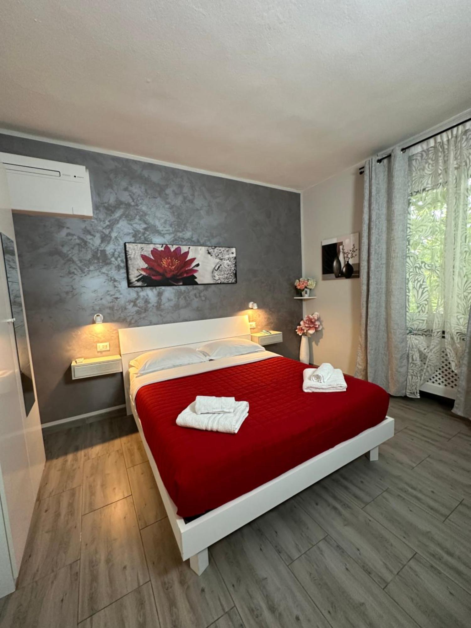 Locazione Turistica Girasole Bed and Breakfast Βερόνα Εξωτερικό φωτογραφία